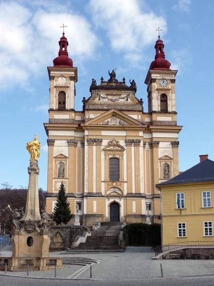 Kostel Zvěstování Panny Marie Šternberk