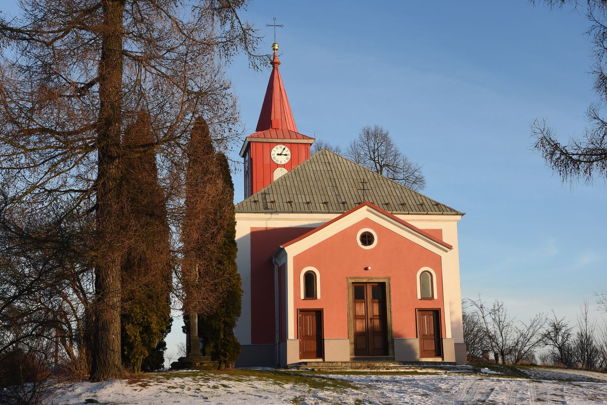 Kostel sv. Isidora Horní Loděnice